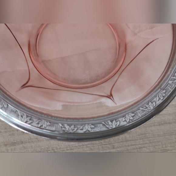 Vintage Pink Depression Glass Bowl Basket with Silver Handle - Picture 6 of 7